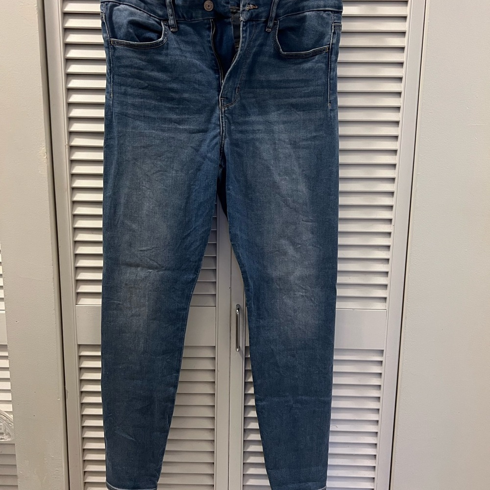 American Eagle Super Hi-Rise Jegging